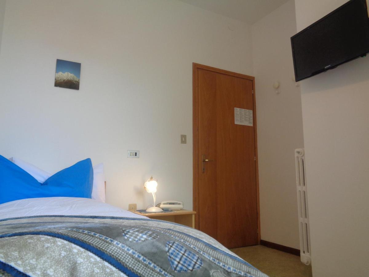Hotel Garni Suisse San Martino Di Castrozza Buitenkant foto