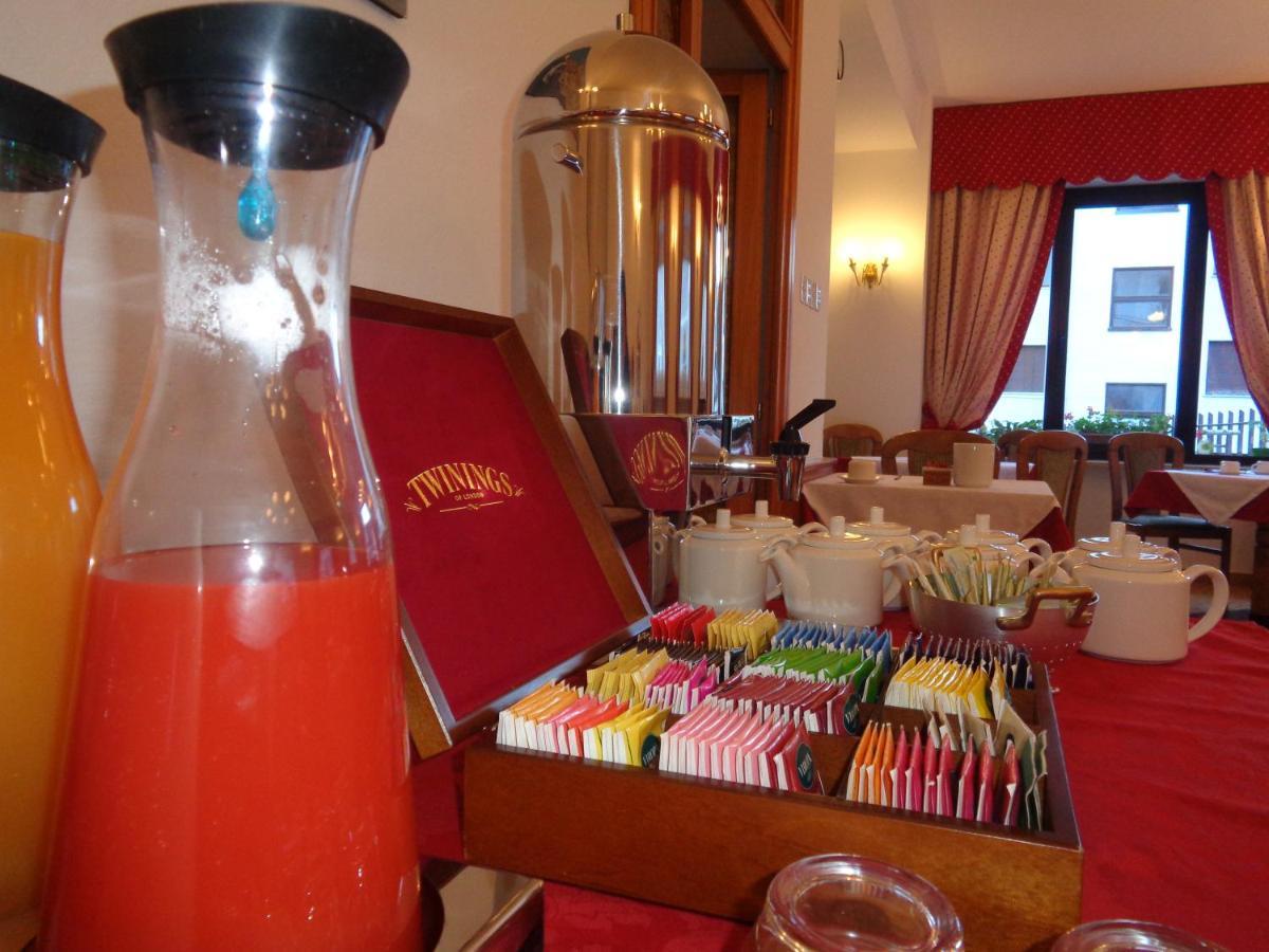 Hotel Garni Suisse San Martino Di Castrozza Buitenkant foto